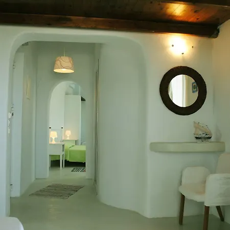 Apartahotel Thea Luxury Fira (Santorini)