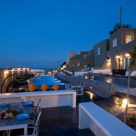 Thea Luxury Fira (Santorini)
